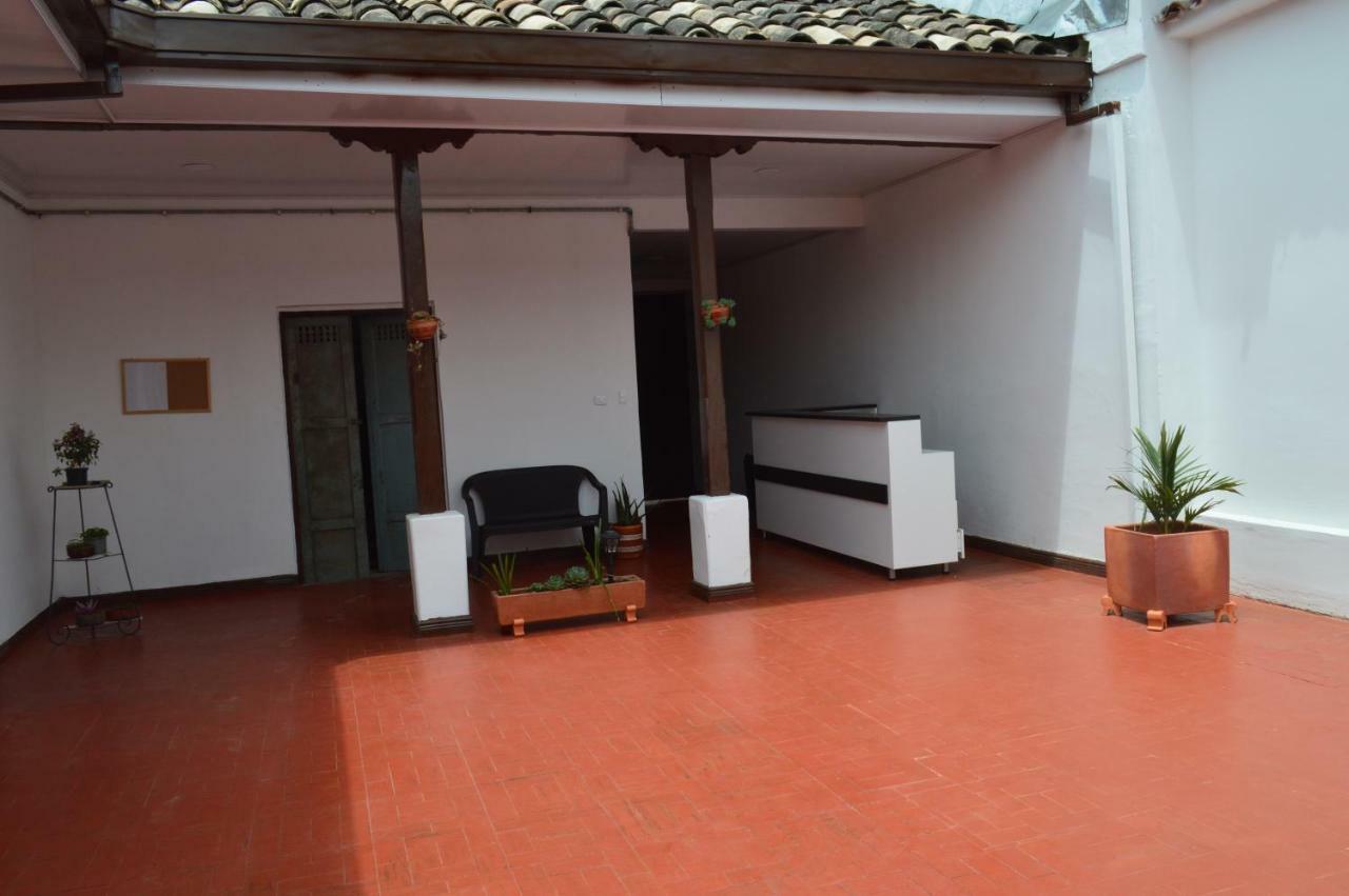 Hostel El Jardin Попаян Экстерьер фото