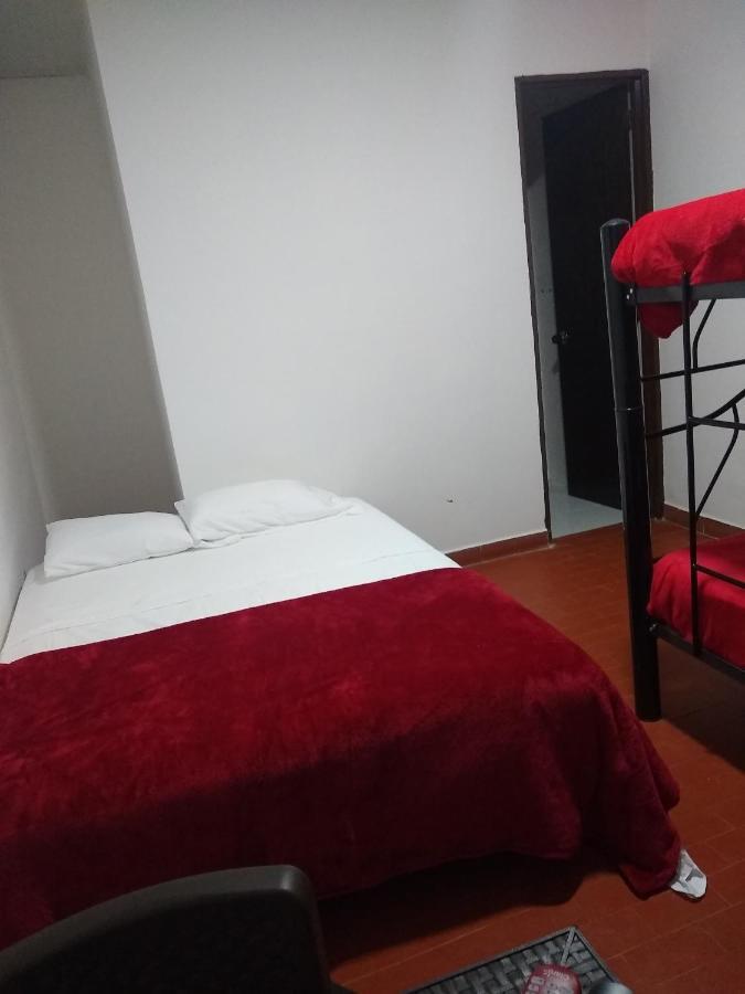 Hostel El Jardin Попаян Экстерьер фото