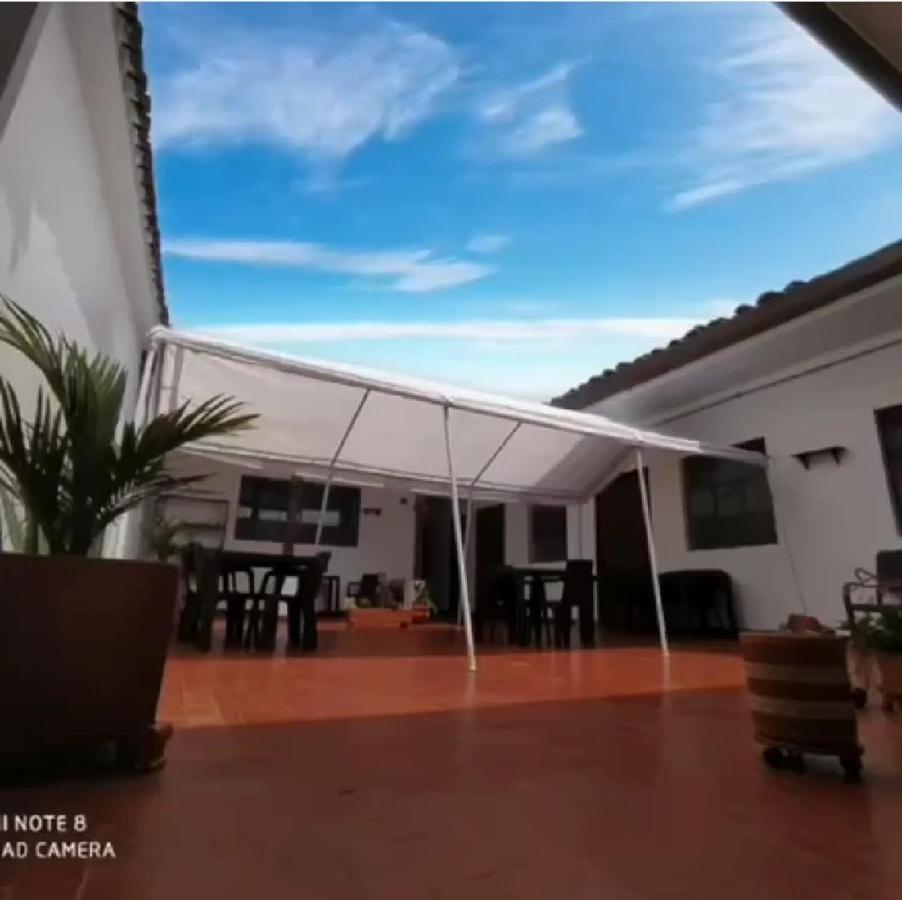 Hostel El Jardin Попаян Экстерьер фото
